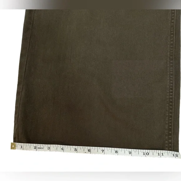 Elizabeth and James Carmine Cropped
Button Fly Wide Leg Jeans Size 26. C… - Picture 10 of 15